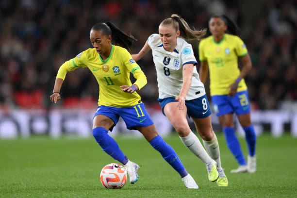 队边缘的情 队边缘的情