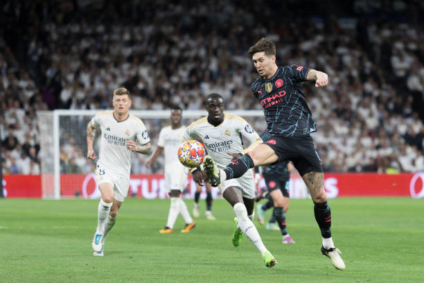 尽管面临从 尽管面临从