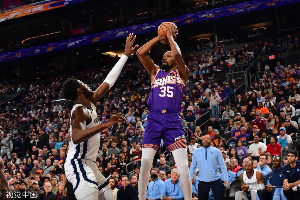 于纽卡斯尔 于纽卡斯尔