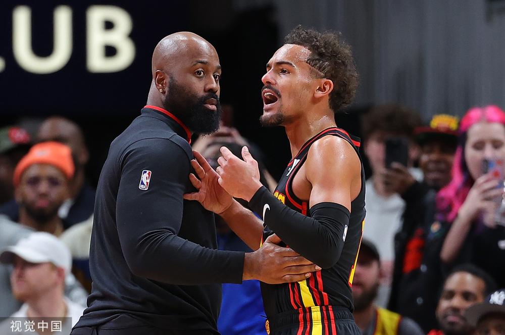 足球转会的 足球转会的